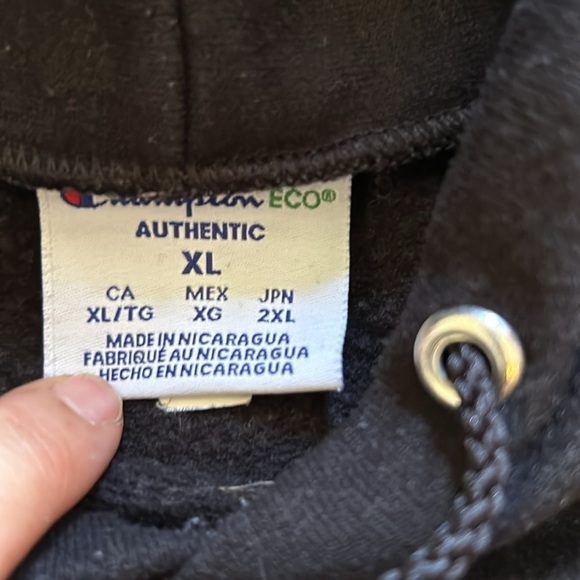 Men’s XL Sweatshirt- some signs of wear- pillling - Picture 3 of 3